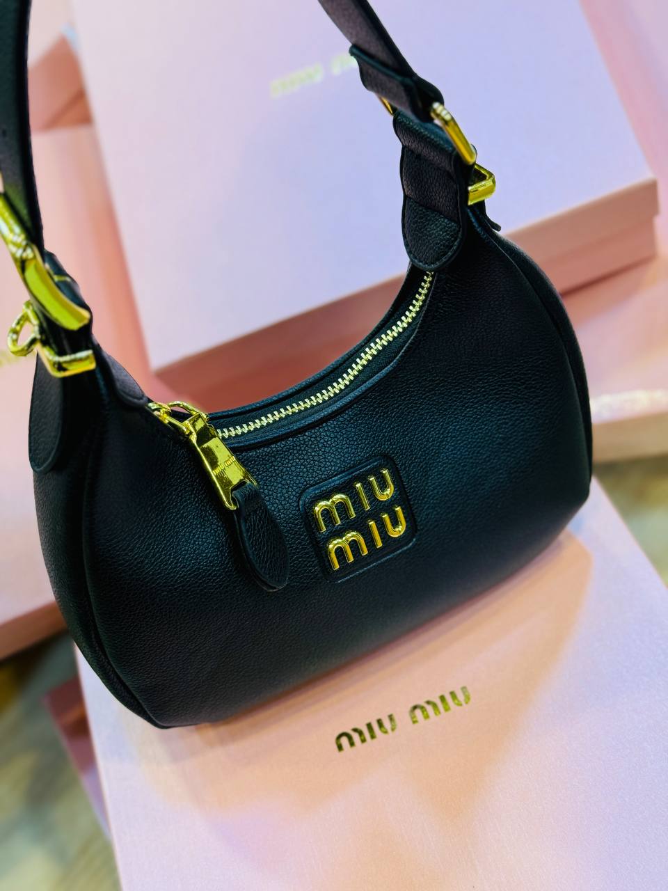 Sac Miu Miu Hobo en cuir pour femme, tendance spray