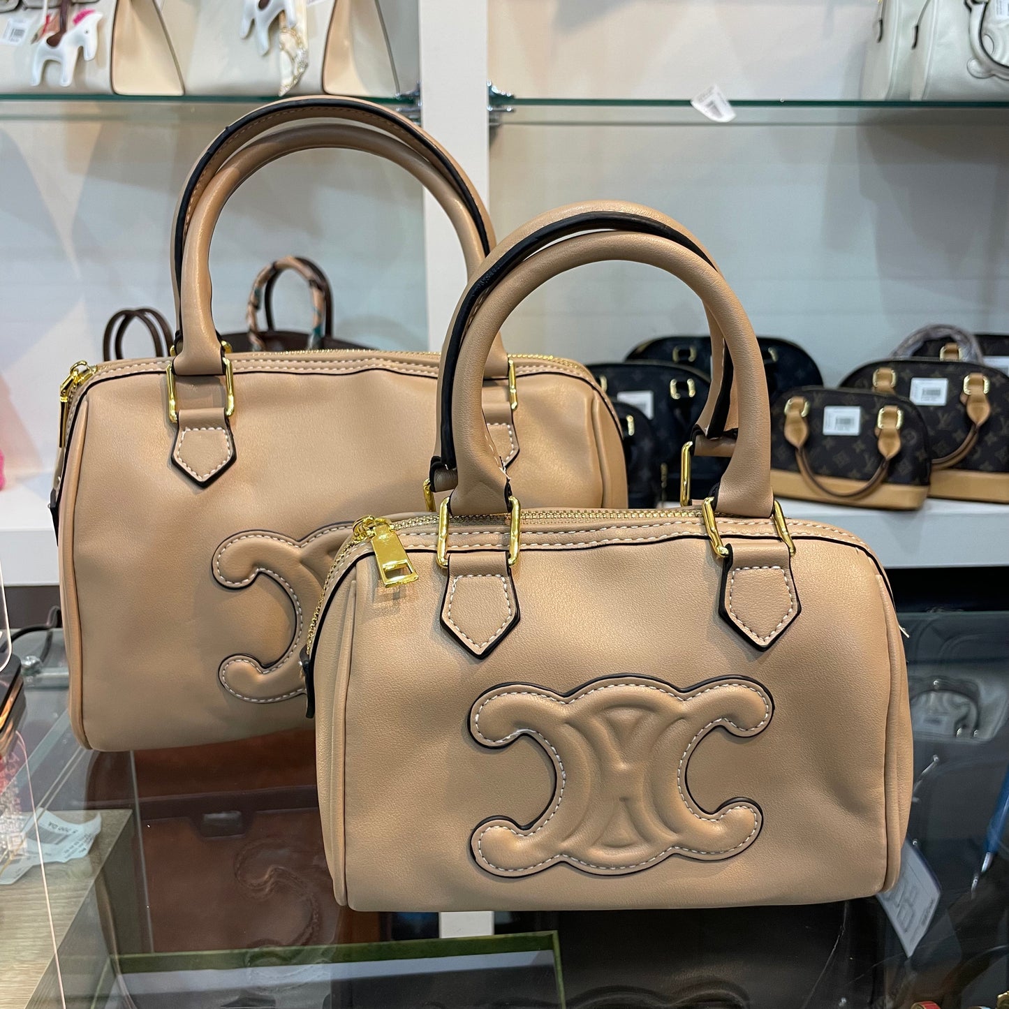 Céline Sac à main Boston Small Triomphe en cuir