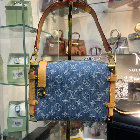 SAC louis vuitton EN DENIM BLEU FONCÉ POUR FEMME AVEC ÉLÉMENTS DORÉS